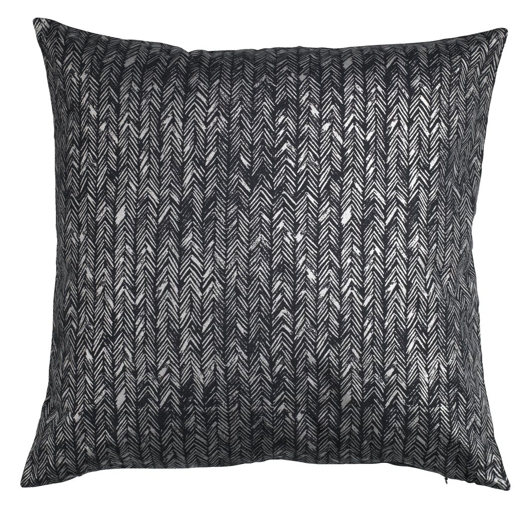 giant tiger throw pillows