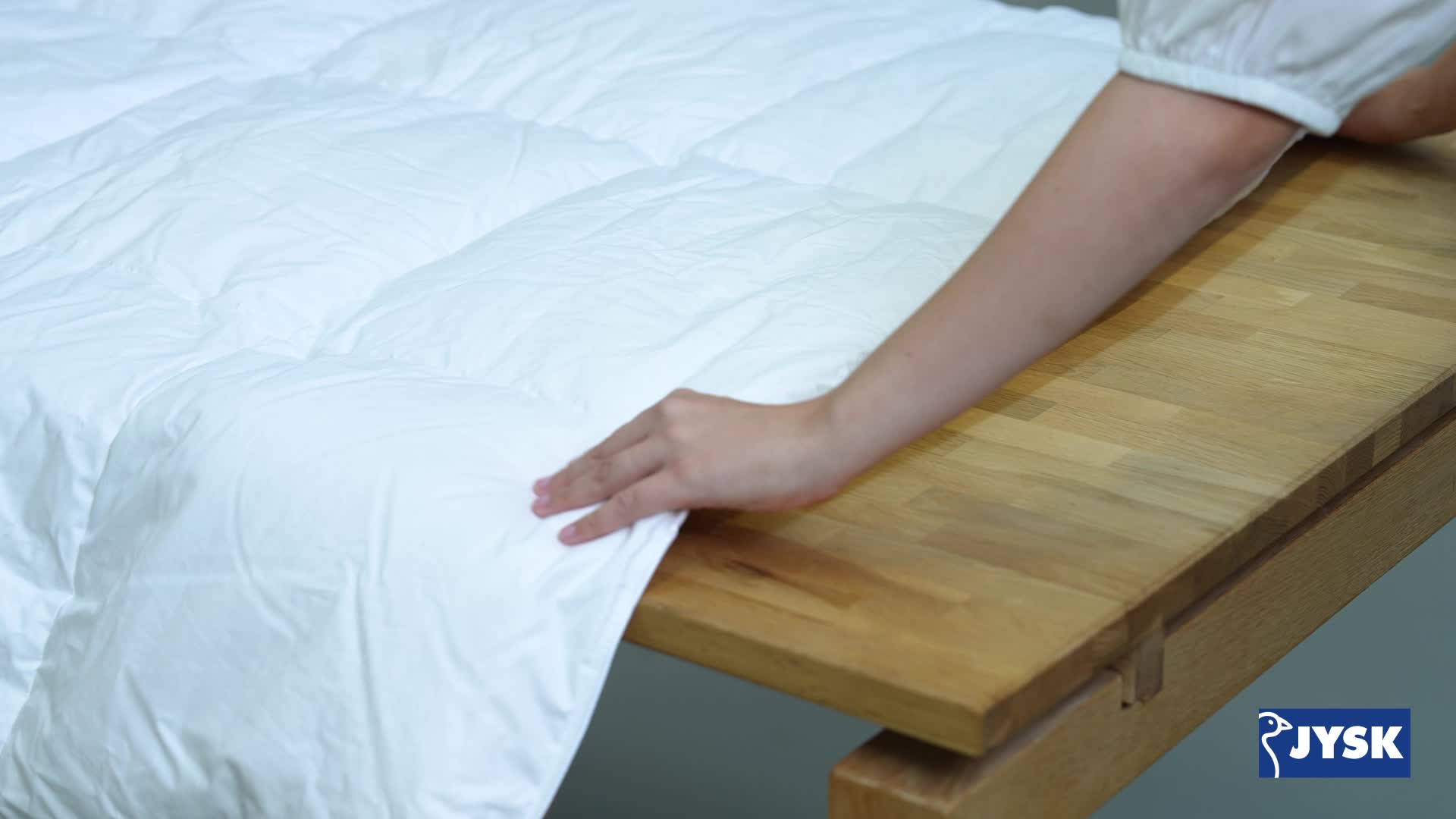 Lenjerie pat+cearșaf satinată NELL 200x220 albă