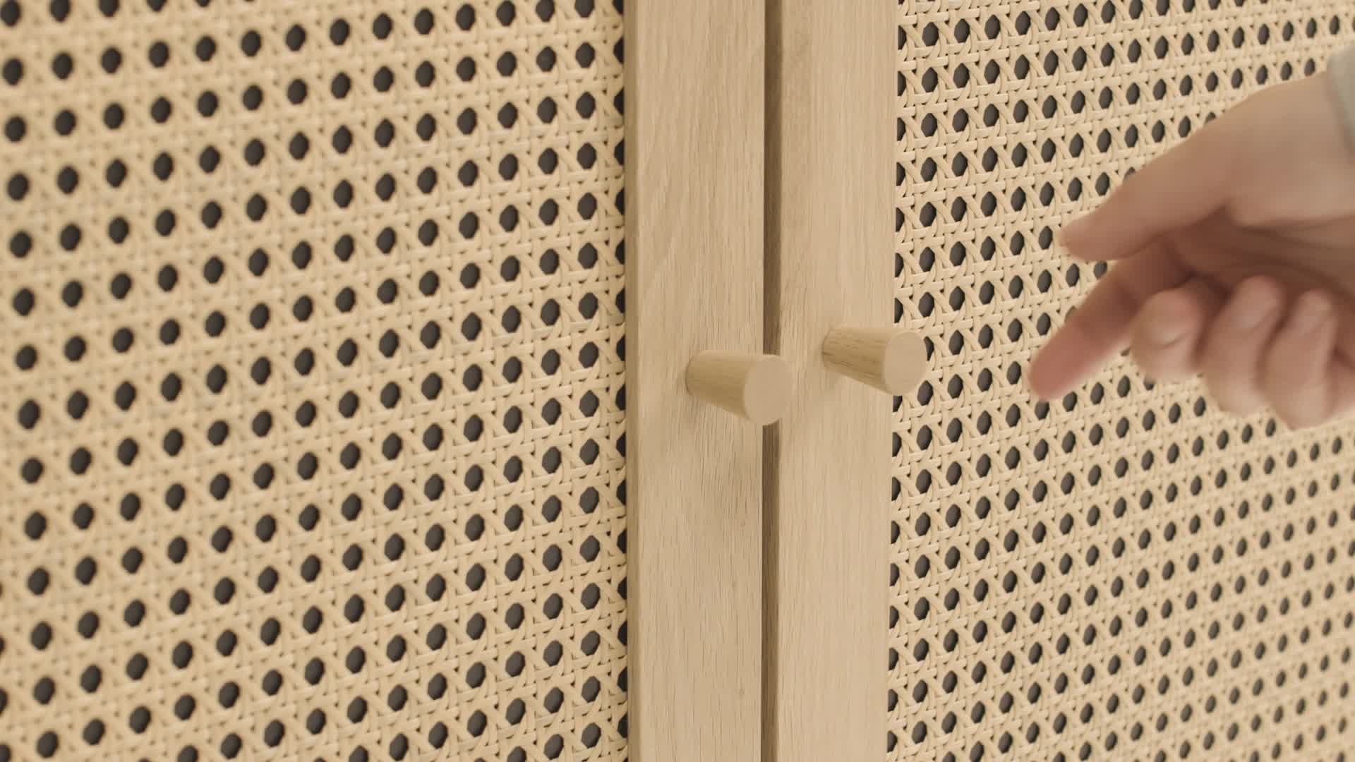 Шкафчик HALMSTAD 2дв питон/дуб