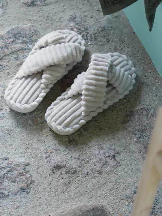 Papuci SELJA mărimi 35-42 culori variate